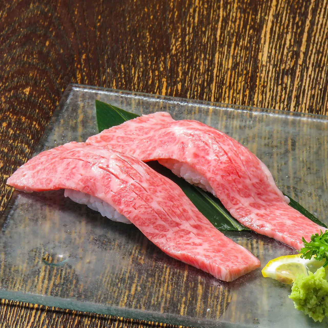 和牛の握り (中トロ) 2貫